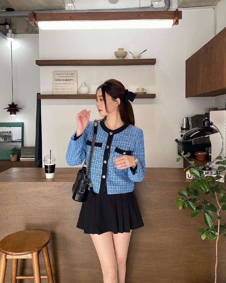 Την 6η ημέρα του Τετ, τα 12 ζώα του ζωδιακού κύκλου θα πρέπει να φορούν αυτά τα χρώματα για να έχουν μια καλή νέα χρονιά. Mùng 6 Tết đi làm lại, 12 con giáp nên mặc những màu này để năm mới