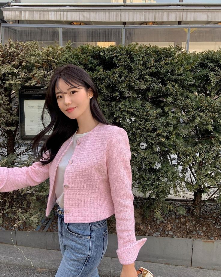 Την 6η ημέρα του Τετ, τα 12 ζώα του ζωδιακού κύκλου θα πρέπει να φορούν αυτά τα χρώματα για να έχουν μια καλή νέα χρονιά. Mùng 6 Tết đi làm lại, 12 con giáp nên mặc những màu này để năm mới