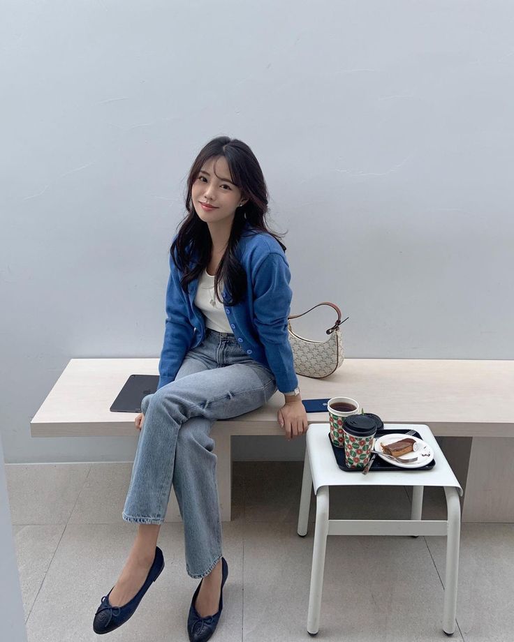 Την 6η ημέρα του Τετ, τα 12 ζώα του ζωδιακού κύκλου θα πρέπει να φορούν αυτά τα χρώματα για να έχουν μια καλή νέα χρονιά. Mùng 6 Tết đi làm lại, 12 con giáp nên mặc những màu này để năm mới