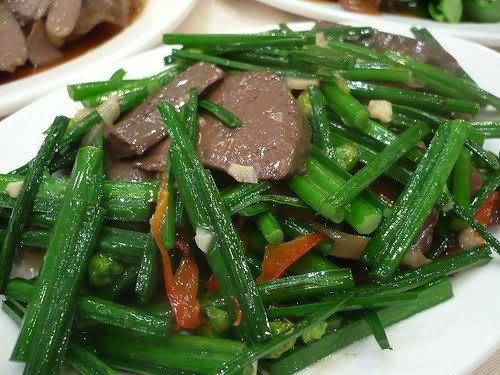 Las verduras de primavera son muy buenas para combatir la inflamación y prevenir enfermedades óseas y articulares. Los vietnamitas deberían consumirlas para prolongar su vida (Foto 3). Loại rau mùa xuân giúp kháng viêm và phòng bệnh xương khớp cực tốt, người Việt nên ăn để kéo dài tuổi thọ - Ảnh 3.