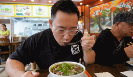 Hanoi Pho Tay Guest 03.gif.gif