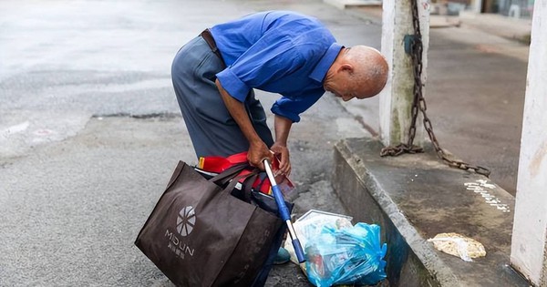 Jeho syn ho vzal do města, aby mu projevil synovskou úctu, ale necelé 2 měsíce nato se starý muž vrátil: „I kdybyste mi dali peníze, nevrátil bych se!“ - Foto 2. Con trai đón lên thành phố báo hiếu, chưa đầy 2 tháng ông lão dọn về: