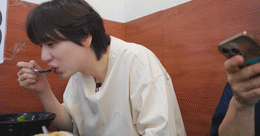 अंगूठे नूडल्स.gif