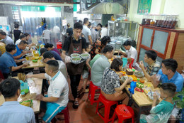 เฝอโห่ลอย 1.jpg