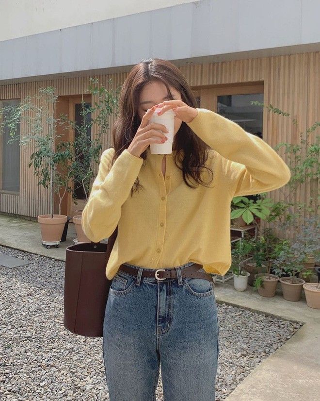 Την 6η ημέρα του Τετ, τα 12 ζώα του ζωδιακού κύκλου θα πρέπει να φορούν αυτά τα χρώματα για να έχουν μια καλή νέα χρονιά. Mùng 6 Tết đi làm lại, 12 con giáp nên mặc những màu này để năm mới