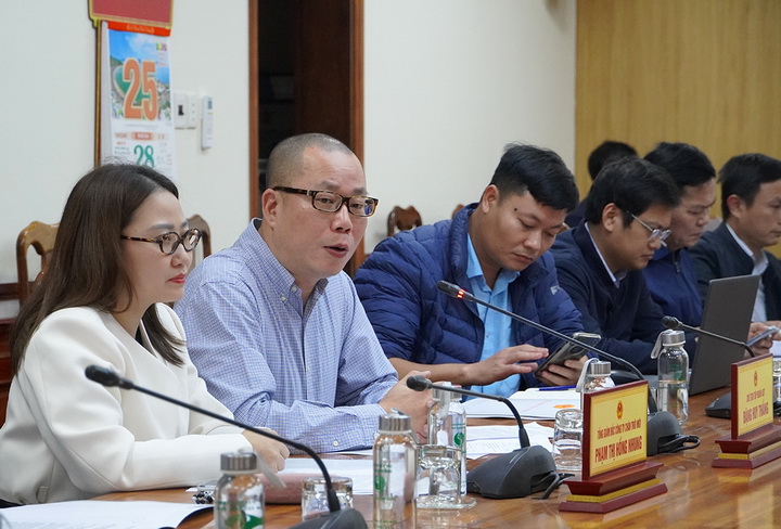 Investor representative of New Horizon Investment and Development Joint Stock Company proposed to study the Projects at the working session.