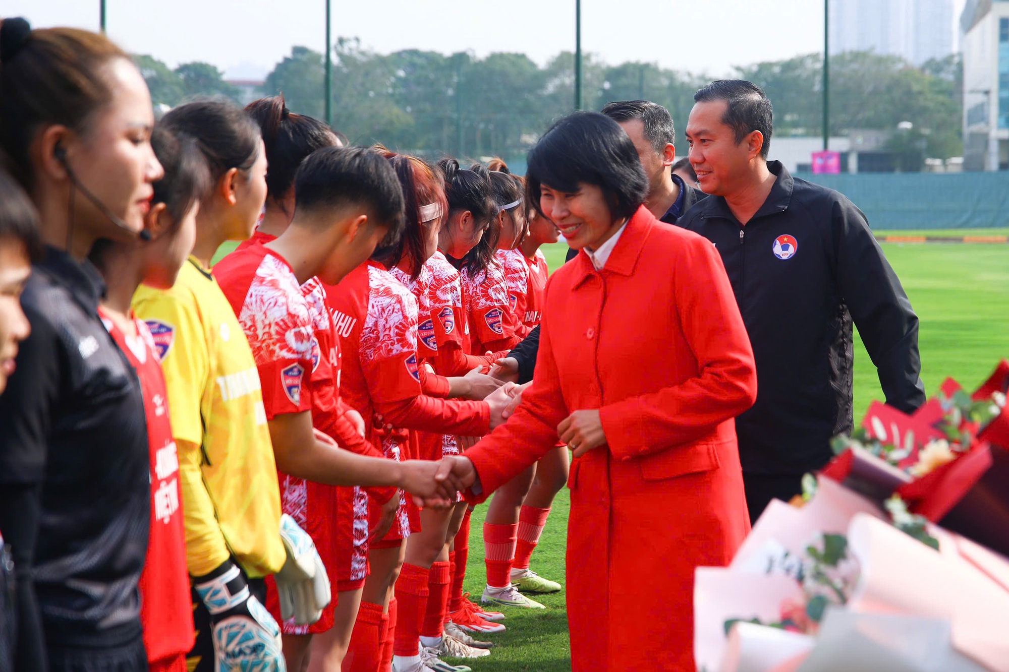 Začíná národní mistrovství žen do 19 let: Vzrušující hřiště pro budoucnost vietnamského týmu - Foto 1. Khởi tranh giải U.19 nữ quốc gia: Sân chơi hấp dẫn, vì tương lai đội tuyển Việt Nam- Ảnh 1.