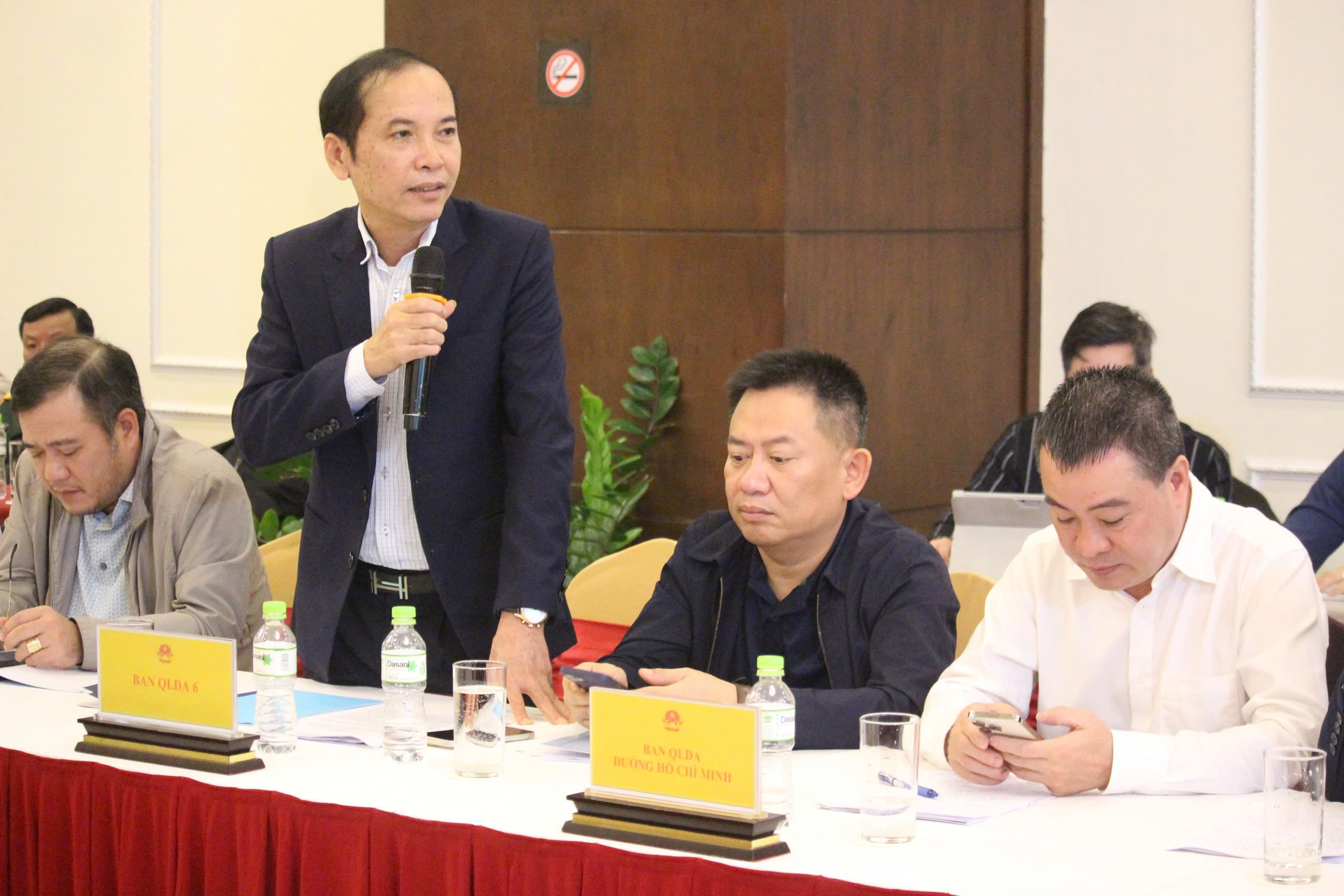 Wakil Perdana Menteri: Seluruh jalan tol dari Ha Tinh ke Quang Tri akan dibuka pada 30 Juni - Foto 4. Phó Thủ tướng: Thông toàn tuyến cao tốc từ Hà Tĩnh đến Quảng Trị vào 30/6- Ảnh 4.