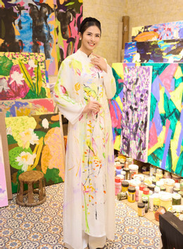 Δεσποινίς Νγκοκ Χαν.jpg