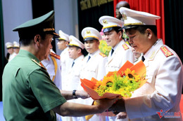 W-Quang Nam Police.jpg