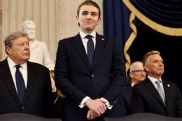 ពិធីសម្ពោធលោក Barron Trump 012025 f4981b6407fa4384a60c7604cf17d942.jpeg