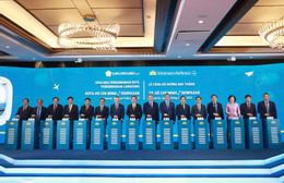 រូបថតទី១ ក្នុងដំណើរទស្សនកិច្ចផ្លូវរដ្ឋរបស់អគ្គលេខាធិកា To Lam ទៅកាន់ប្រទេសឥណ្ឌូនេស៊ី ក្រុមហ៊ុនអាកាសចរណ៍វៀតណាមបានប្រកាសជាផ្លូវការនូវប្រតិបត្តិការហោះហើរត្រង់រវាងទីក្រុងហូជីមិញ និងទីក្រុង Denpasar.jpg